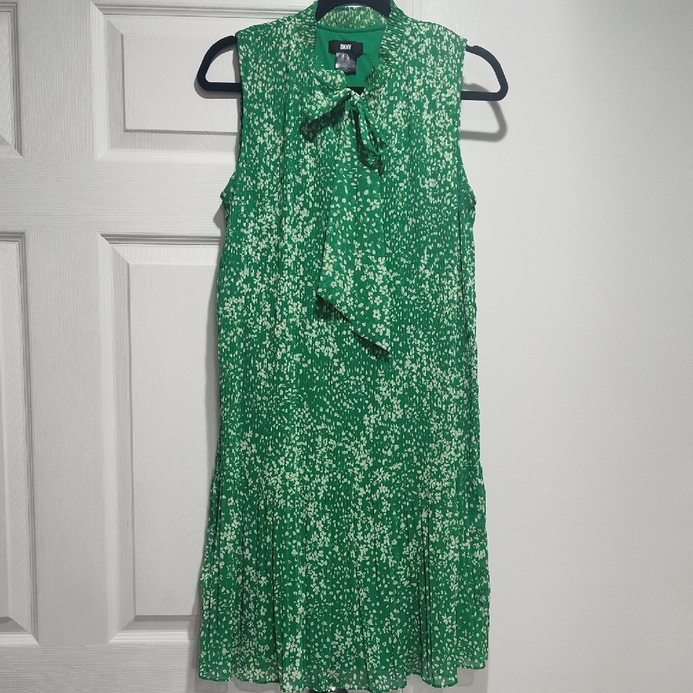 DKNY Green & White Floral Patterned Dress In Size 8